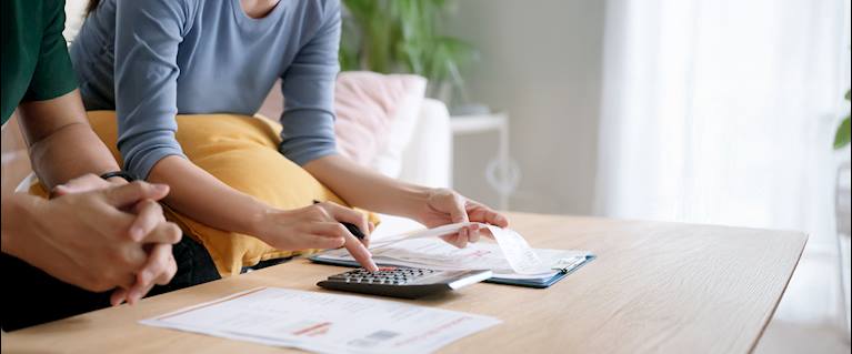 To calculate the monthly fixed direct debit amount, please use 