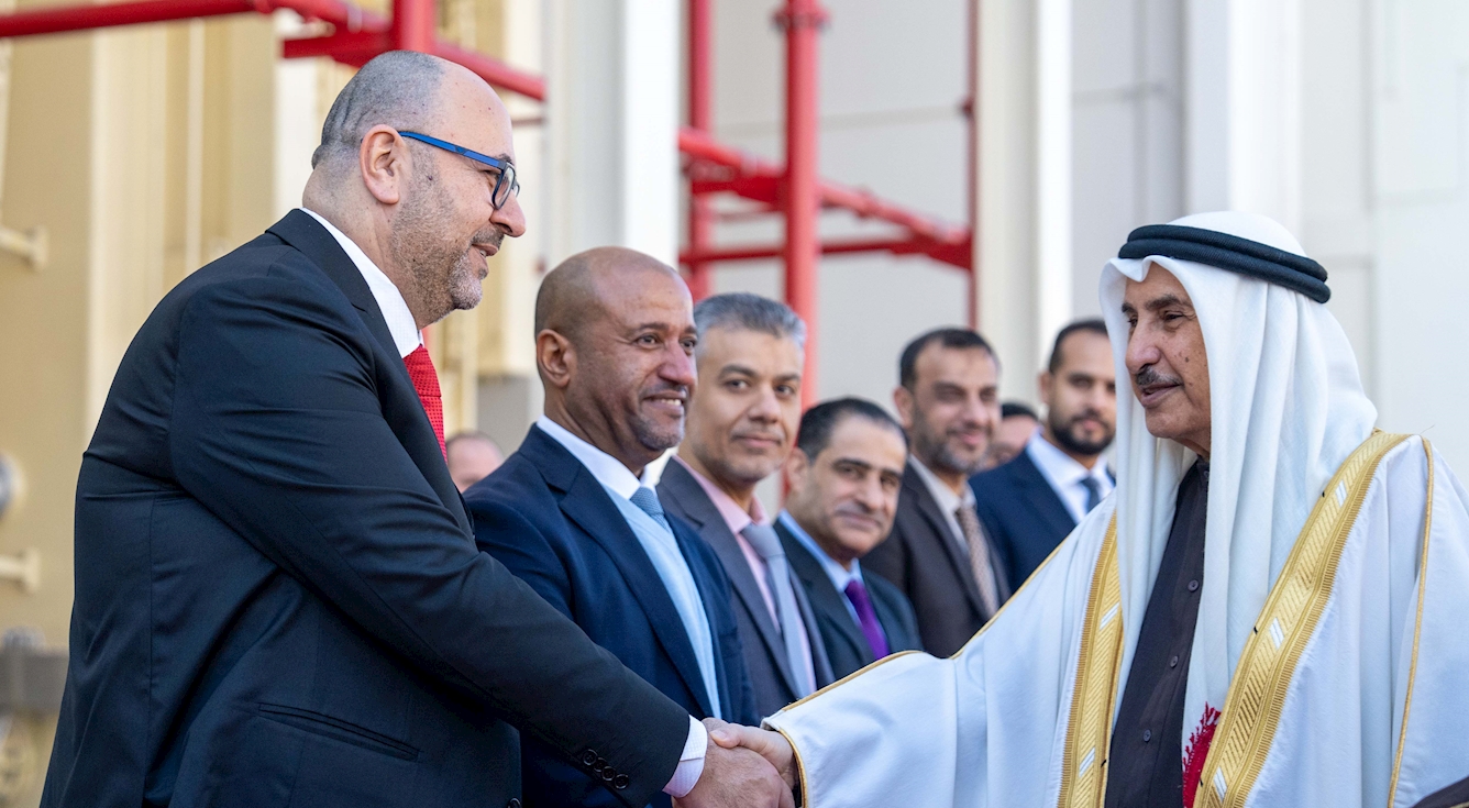 احتفاءً بعام عيسى الكبير.. ونيابة عن سمو ولي العهد رئيس مجلس الوزراء.. الشيخ خالد بن عبد الله يفتتح بالجسرة أكبر محطة نقل كهرباء في تاريخ تطوير الشبكة الوطنية