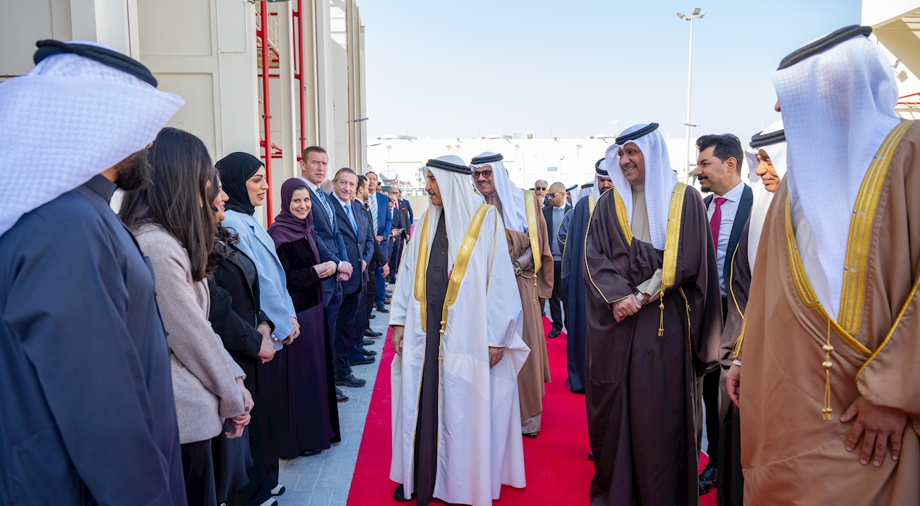 احتفاءً بعام عيسى الكبير.. ونيابة عن سمو ولي العهد رئيس مجلس الوزراء.. الشيخ خالد بن عبد الله يفتتح بالجسرة أكبر محطة نقل كهرباء في تاريخ تطوير الشبكة الوطنية